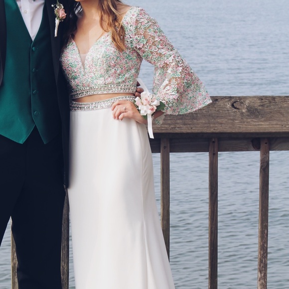 Formal - Picture 3 of 3